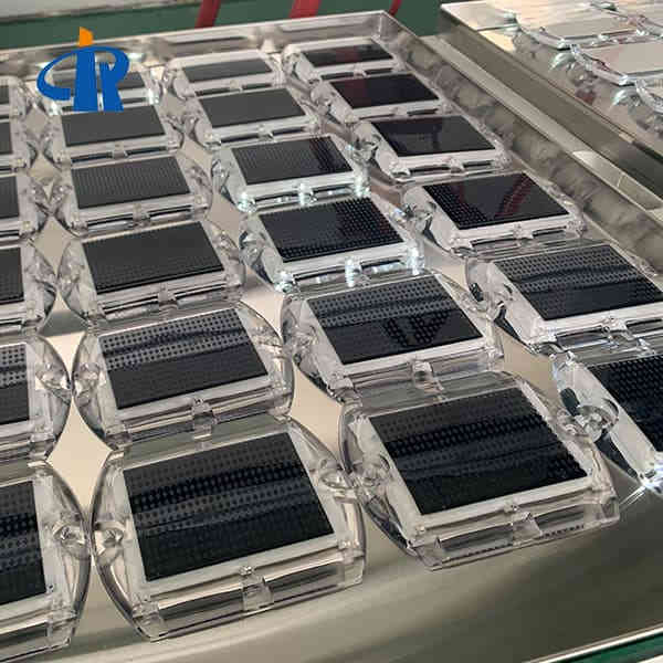 Wholesale solar road stud cost in China